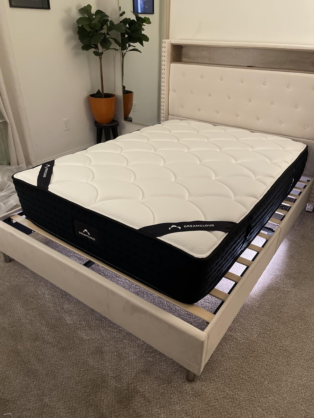 DreamCloud Premier Hybrid Mattress – Luxury comfort with plush pillow top, memory foam, and pressure-relieving coils